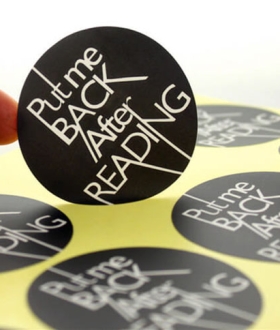 Bảng giá in tem nhãn, decal dán ly nhựa mới nhất cho quán cafe, trà sữa