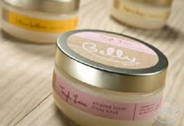 Xưởng In Tem Nhãn Dán Hộp Mỹ Phẩm Cực Xinh Tại Hoa Đăng