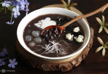 Mẹo nấu chè đậu đen mềm nhừ trong 10 phút