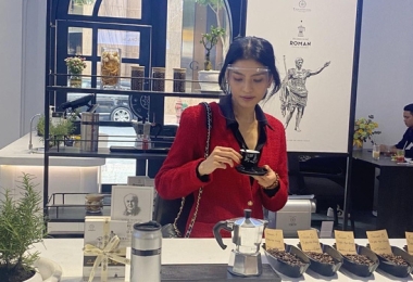  Linh hoạt chuyển đổi mô hình mới - điểm sáng cho chuỗi quán cà phê hậu Covid-19