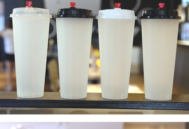 Bảng giá ly giấy và ly nhựa cập nhật mới nhất