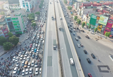 Ảnh: Hà Nội sáng đầu tiên nới lỏng giãn cách xã hội, người dân lại được trải nghiệm tắt đường