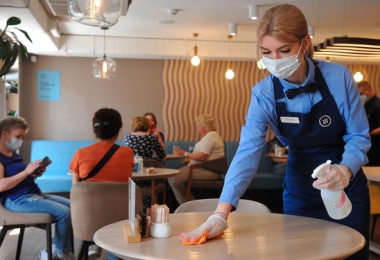 Cách nhà hàng, quán ăn ở Mỹ, châu Âu mở cửa, sống chung với Covid-19