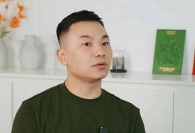 Bán nước ép hoa quả, mở gần 100 cửa hàng, lợi nhuận hàng chục tỷ/ năm: ‘Thật may vì khi khởi nghiệp tôi không nghĩ quá nhiều!’ 