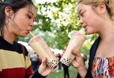 Khi uống quá nhiều trà sữa sẽ gây tác hại đến sức khỏe?