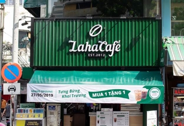 Ông chủ Laha Cafe mang xe đẩy đi làm nhượng quyền