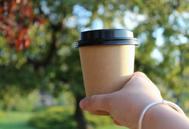 Ly Nhựa Hoa Đăng - Đơn vị chuyên cung cấp ly giấy cafe giá rẻ