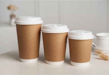 Ưu và nhược điểm của ly giấy đựng cafe so với các loại ly khác