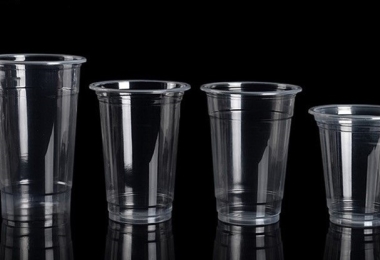 Có nên đầu tư ly nhựa chịu nhiệt để đựng đồ uống nóng?