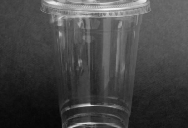 Ly nhựa có nắp sỉ giá tốt, chất lượng cao tại TPHCM