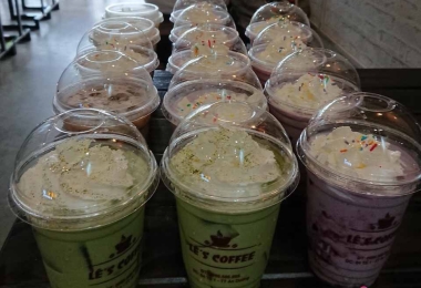 Thị trường fast-food Việt: Tăng doanh thu hơn 40%, Jollibee trở lại cuộc đua bán đuổi KFC, Lotteria