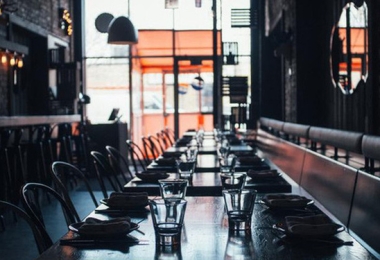 Bức tranh F&B Việt Nam giữa làn sóng dịch lần 4: Kết quả từ những 'ông lớn' Golden Gate hay Sabeco c