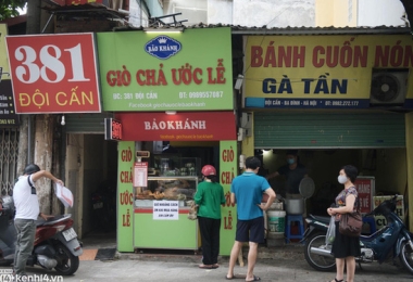 Hà Nội: Người dân ở “vùng đỏ” có được mua hàng/đồ ăn bán mang về ở “vùng xanh” không?